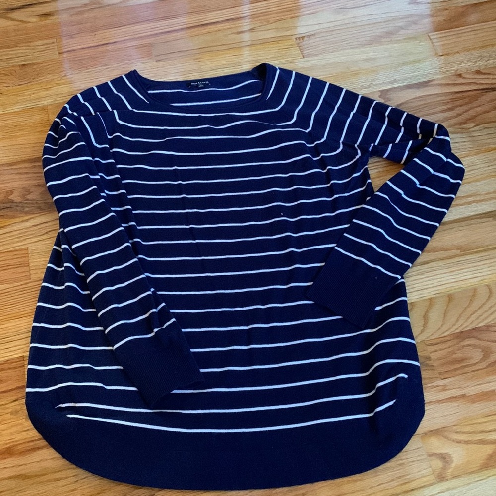 Blue and white stripped sweater